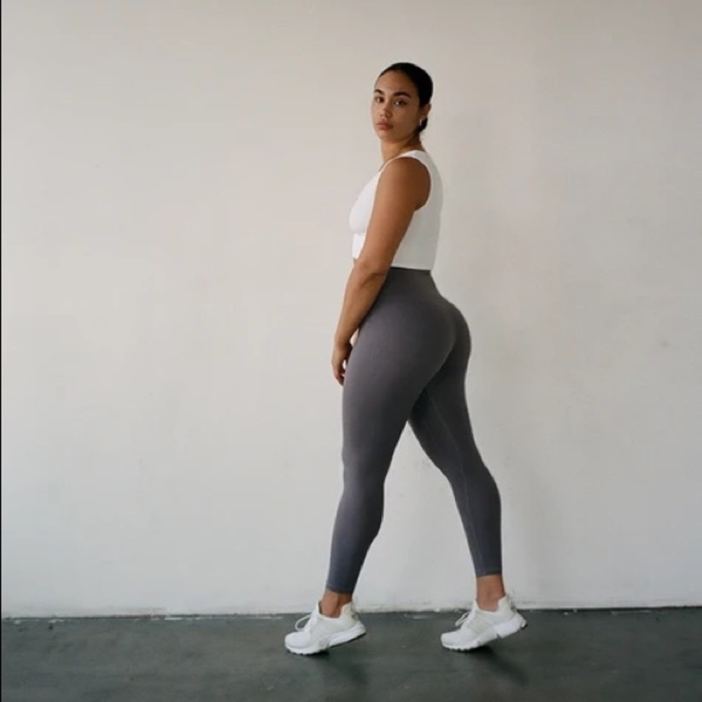 SECOND SKIN LEGGINGS - LILAC GREY SNAKE PRINT
